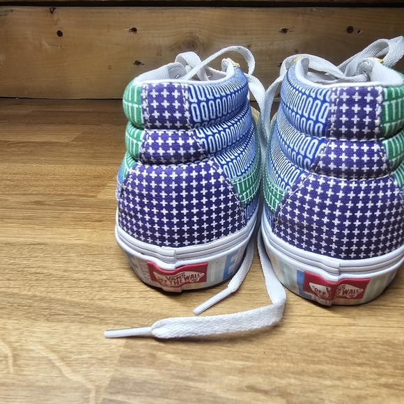 Vans PRIDE skater shoes - Picture 3 of 4
